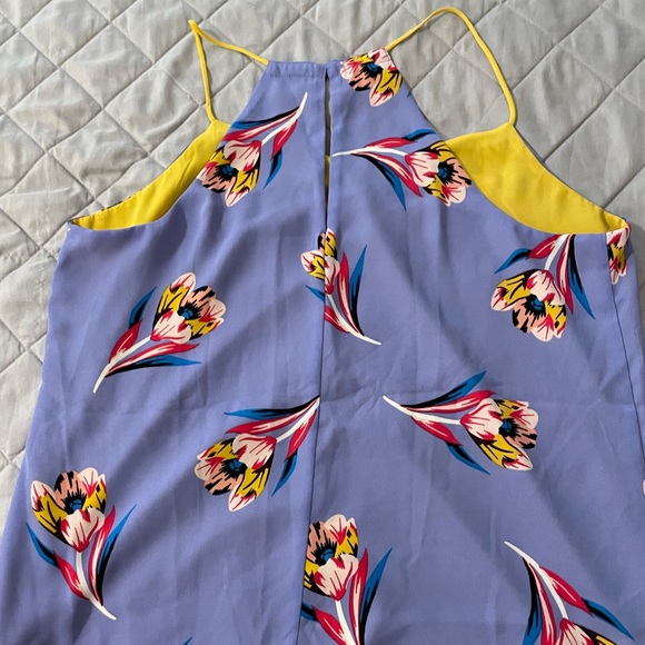 Express Reversible top can wear either way - Picture 3 of 4